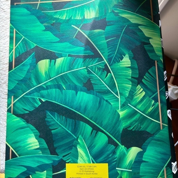 🟢DONATING 12/15!🟢 2 NEW Planners Botanical & Heart Calendars NWT - Picture 12 of 15